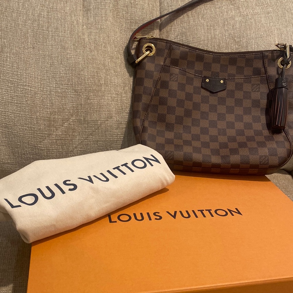 Louis Vuitton Damier Ebene South Bank Besace Bag